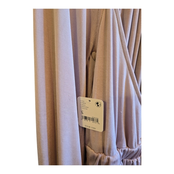 💥 HOST PICK 💥NWT Free People Beach Long Sleeve Romper With Open Back - Picture 7 of 8